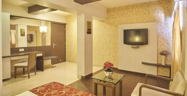 Hotel Mourya Residency Thane Dış mekan fotoğraf